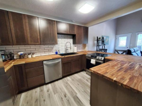 Juneau 3 bedroom home with Ocean & Mountain Views